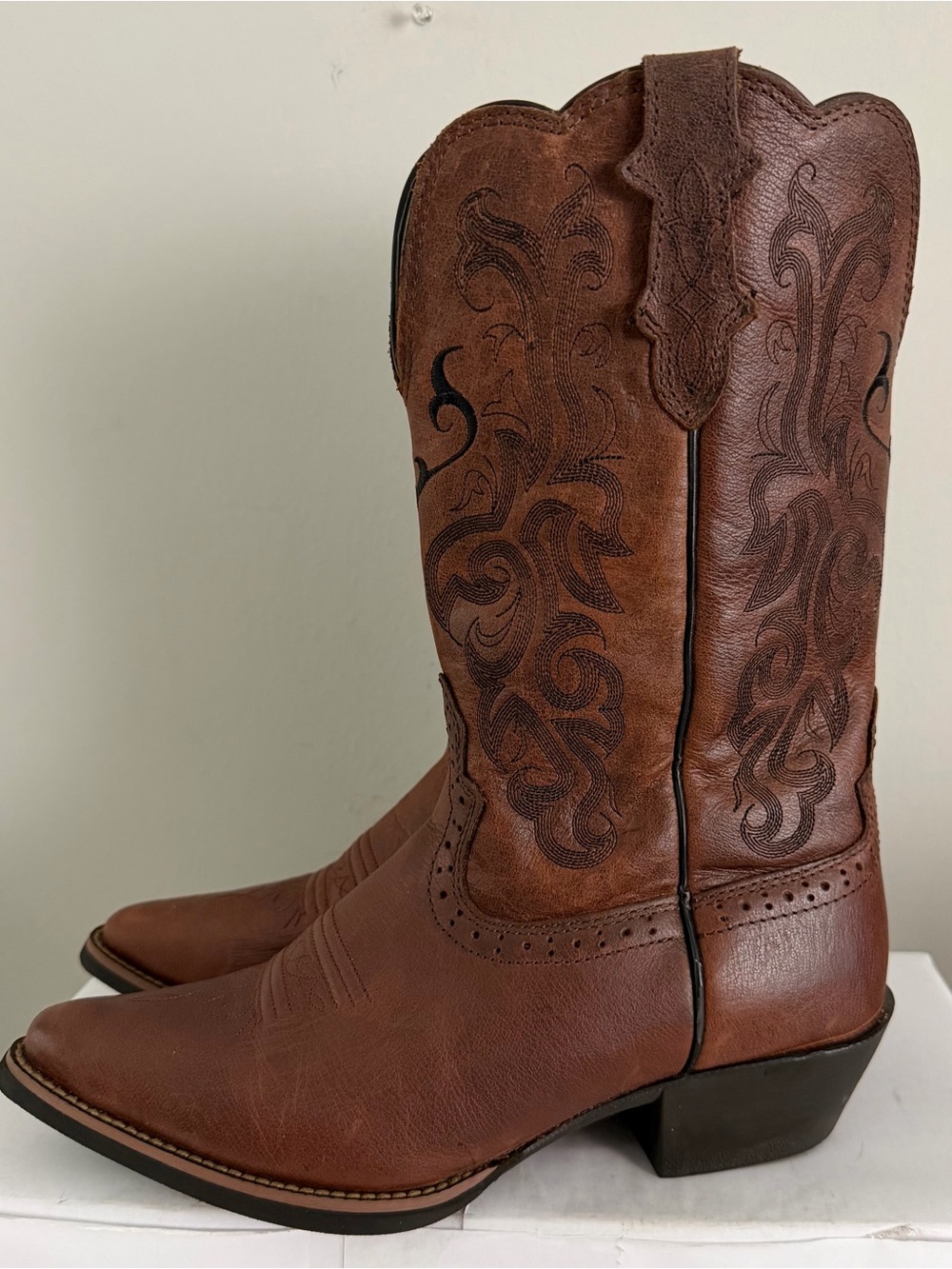 Justin Womens Leather Upper Western Cowboy Boots Size 9B L2559